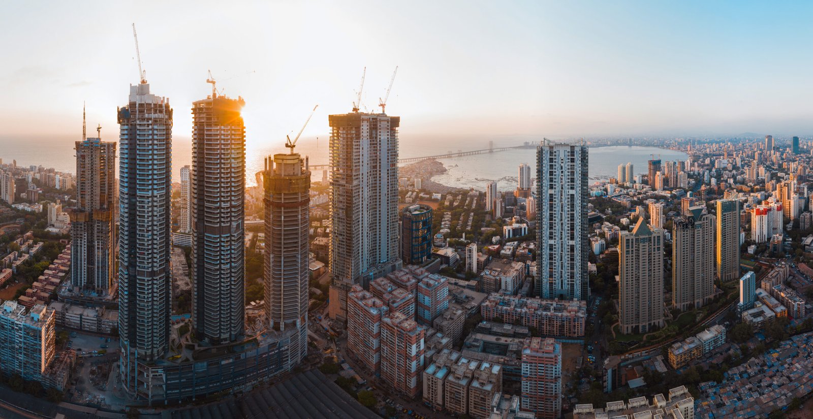 Dubai’s Property Market Hits Record Highs in Q1 2025