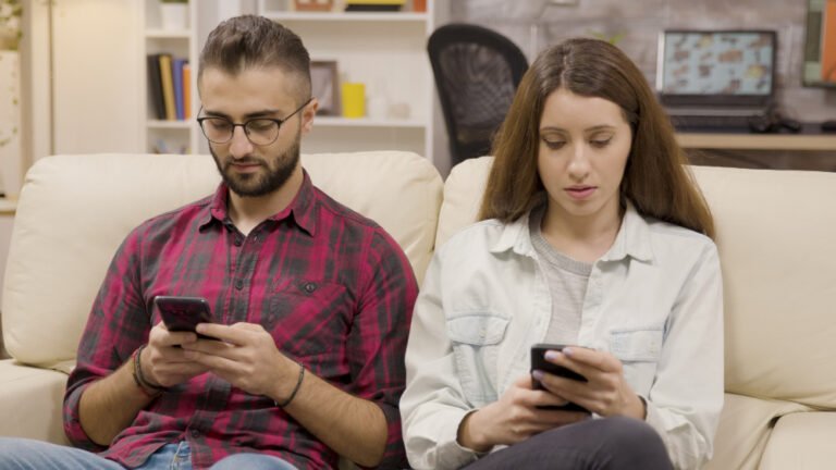 How Phone Phobia is Changing Gen Z Communication